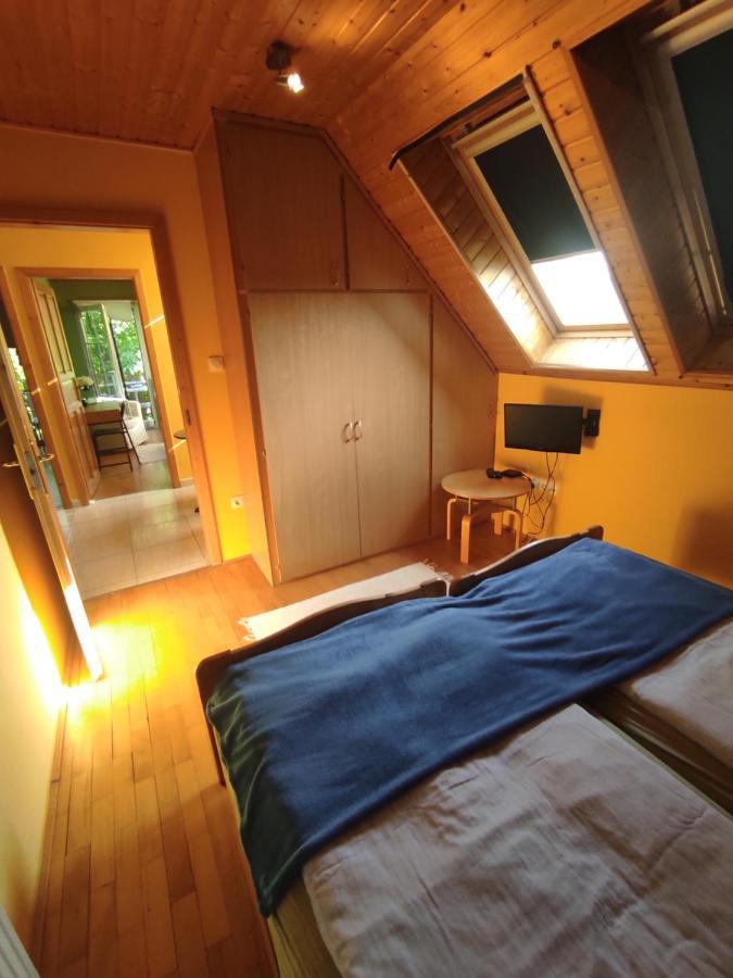 케츨리 Benaja Swiss Nyaralohaz 빌라 외부 사진